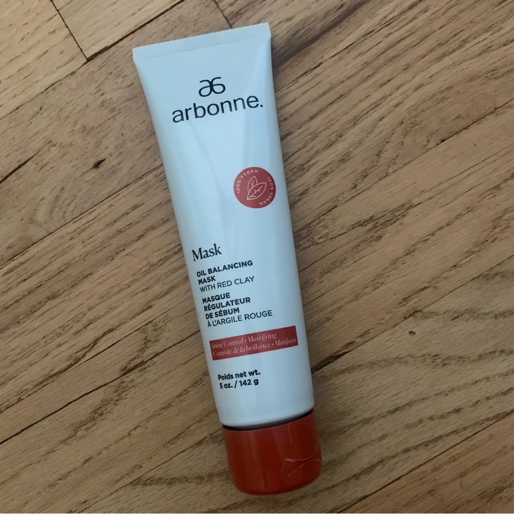 *NIB* Oil Balancing Mask with Red Clay